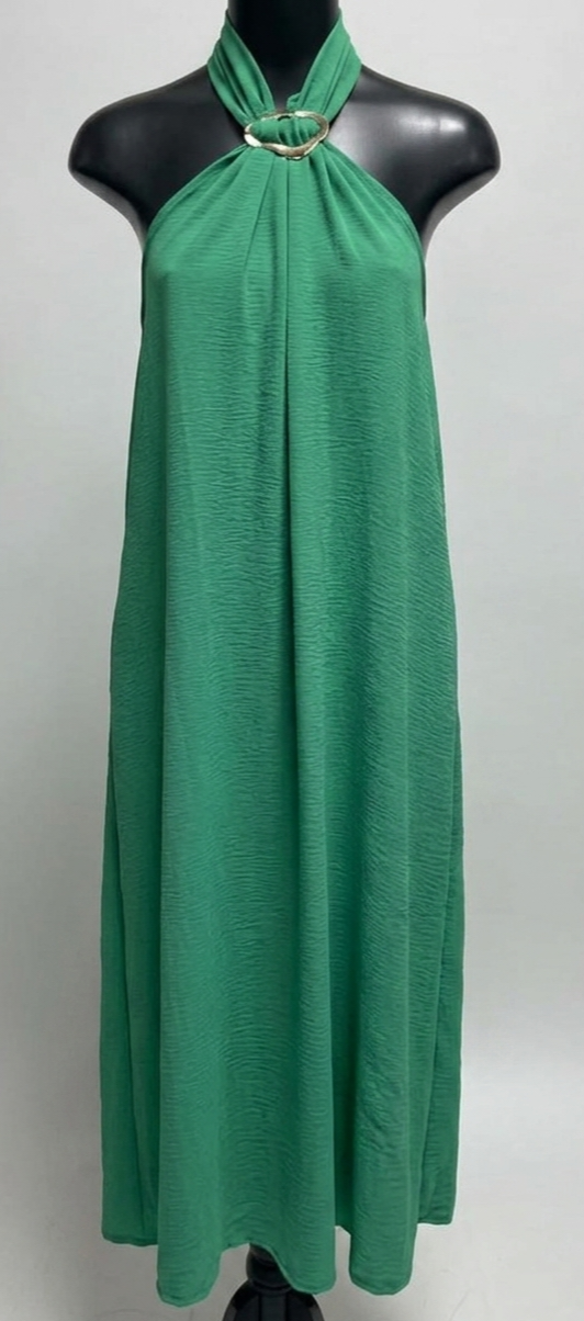 Halter maxi ruha csatdísszel – L-XXL | Hátul nyitott, lezser és elegáns